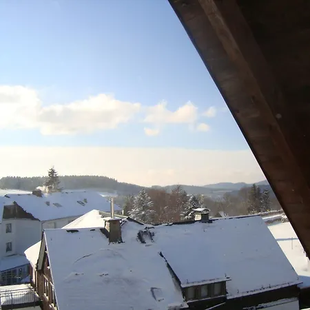 Am Kahlen Asten - Loft Mit Fahrradkeller