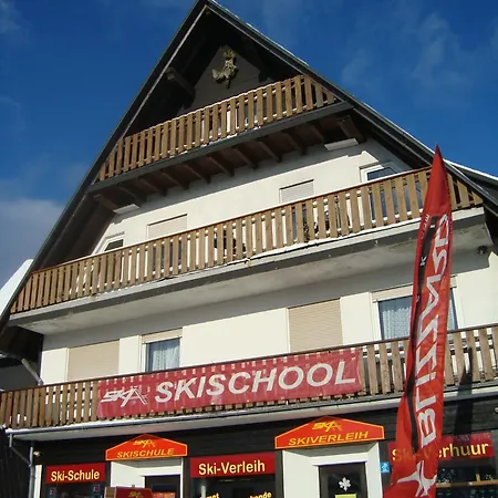 Am Skihang Altastenberg 1 Km Zum Skikarusell Winterberg