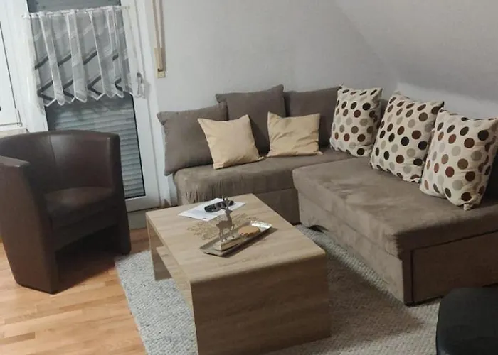 Am Skihang Altastenberg 1 Km Zum Skikarusell * Winterberg